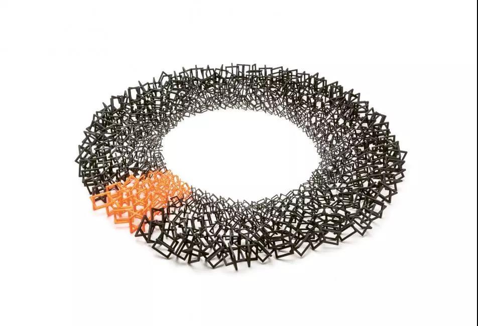 INTERSECTIONS NECKPIECE，NYLON, INK，2018
